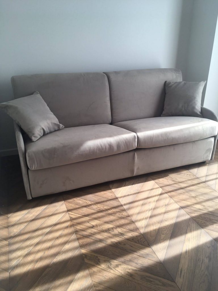 sofa-lova-divans-gulta