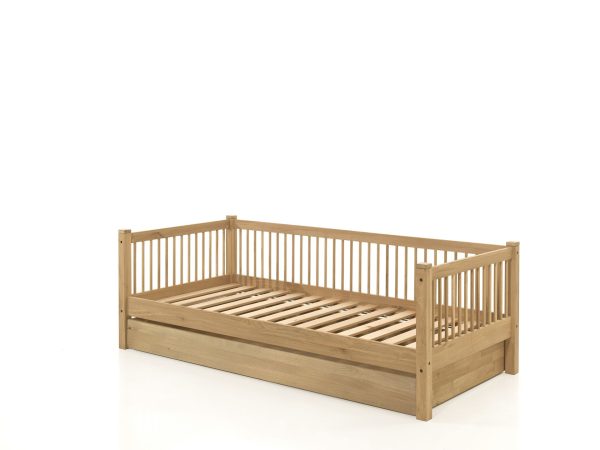 medinė-lova-iš-azuolo-medienos